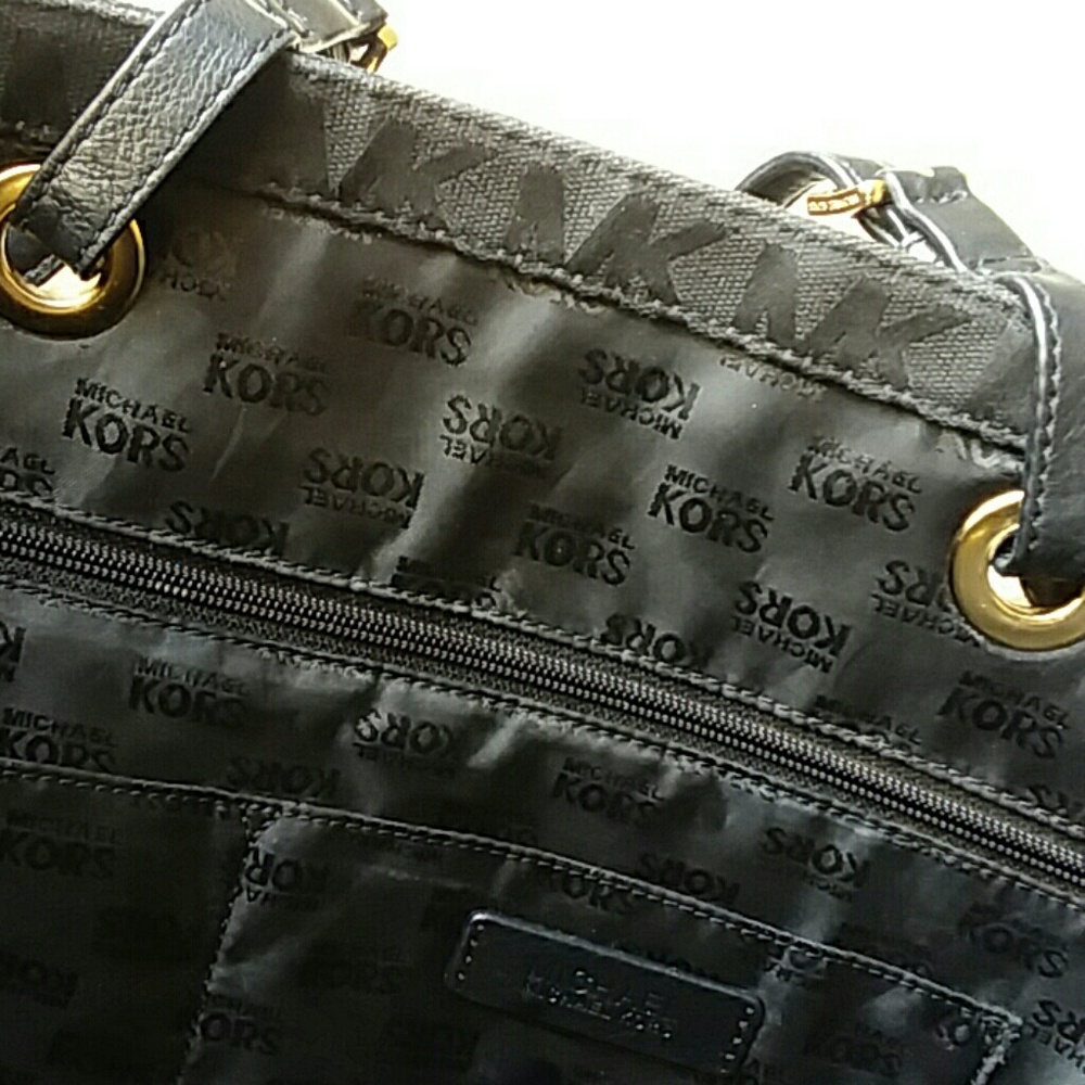 SOLD!!  Michael Kors Black & red LV together - Picture 5 of 8
